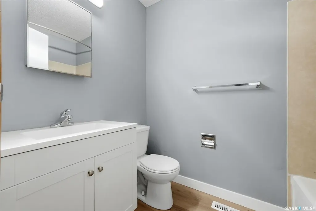 6463 Rochdale Boulevard Regina SK S4X 2Y9