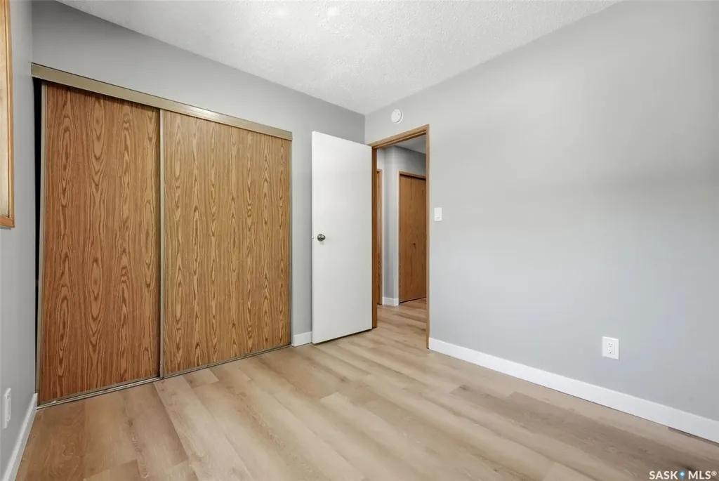 6463 Rochdale Boulevard Regina SK S4X 2Y9