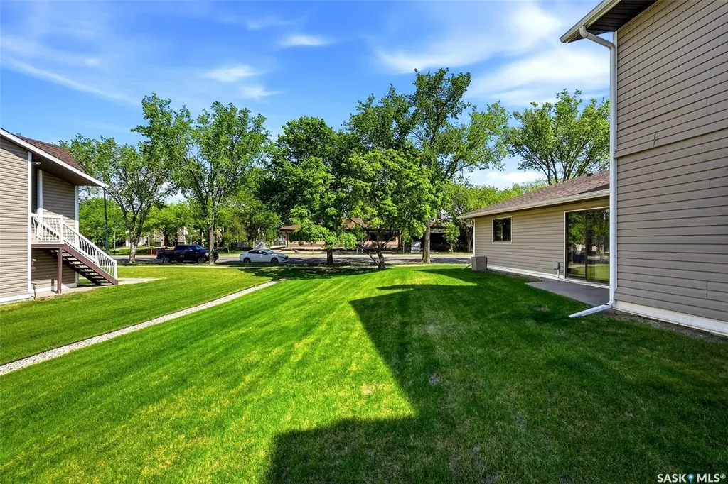 6463 Rochdale Boulevard Regina SK S4X 2Y9