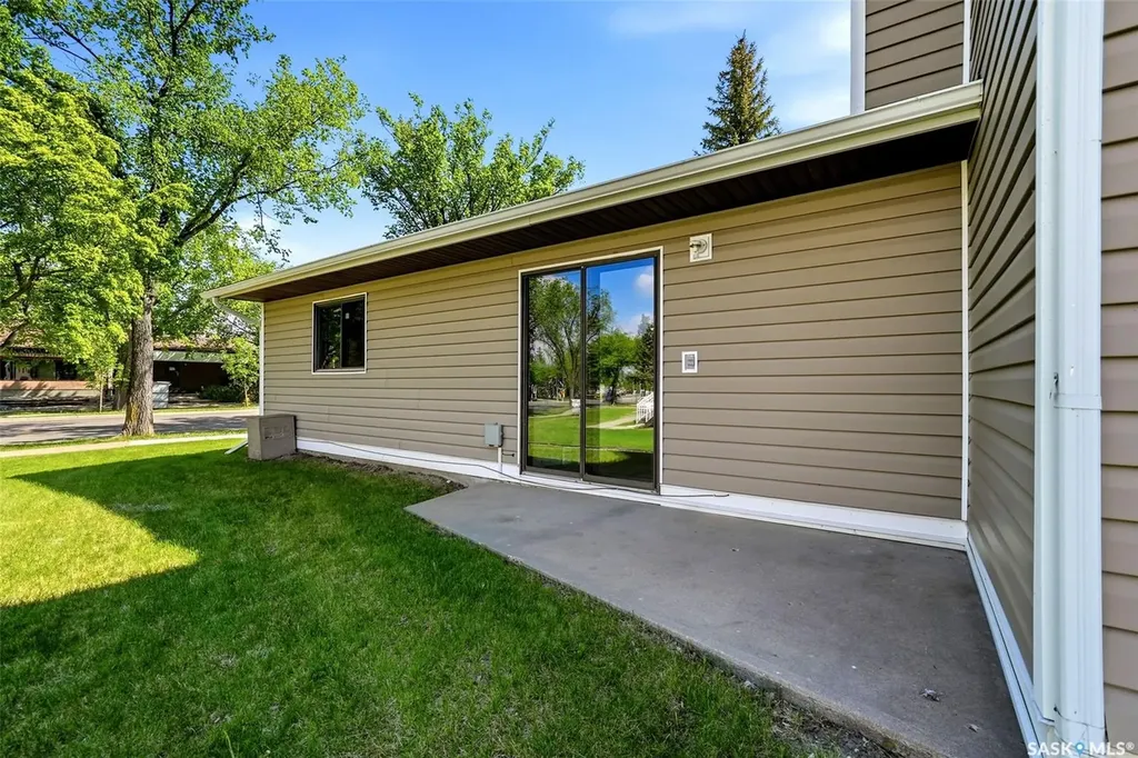 6463 Rochdale Boulevard Regina SK S4X 2Y9