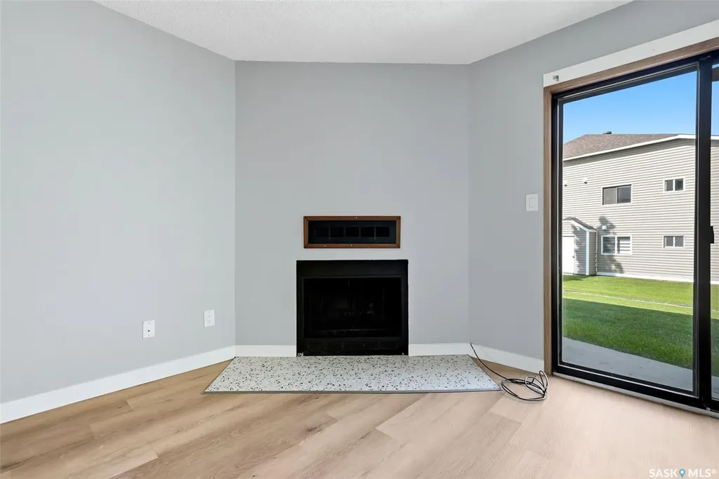 6463 Rochdale Boulevard Regina SK S4X 2Y9
