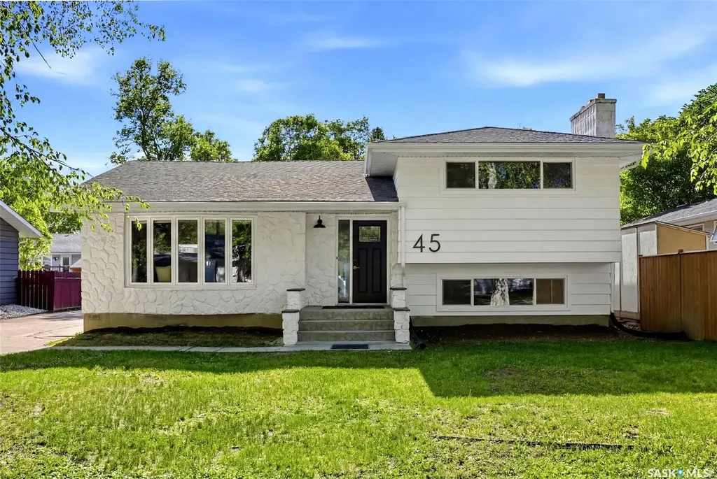 45 Tibbits Road Regina SK S4S 1N5