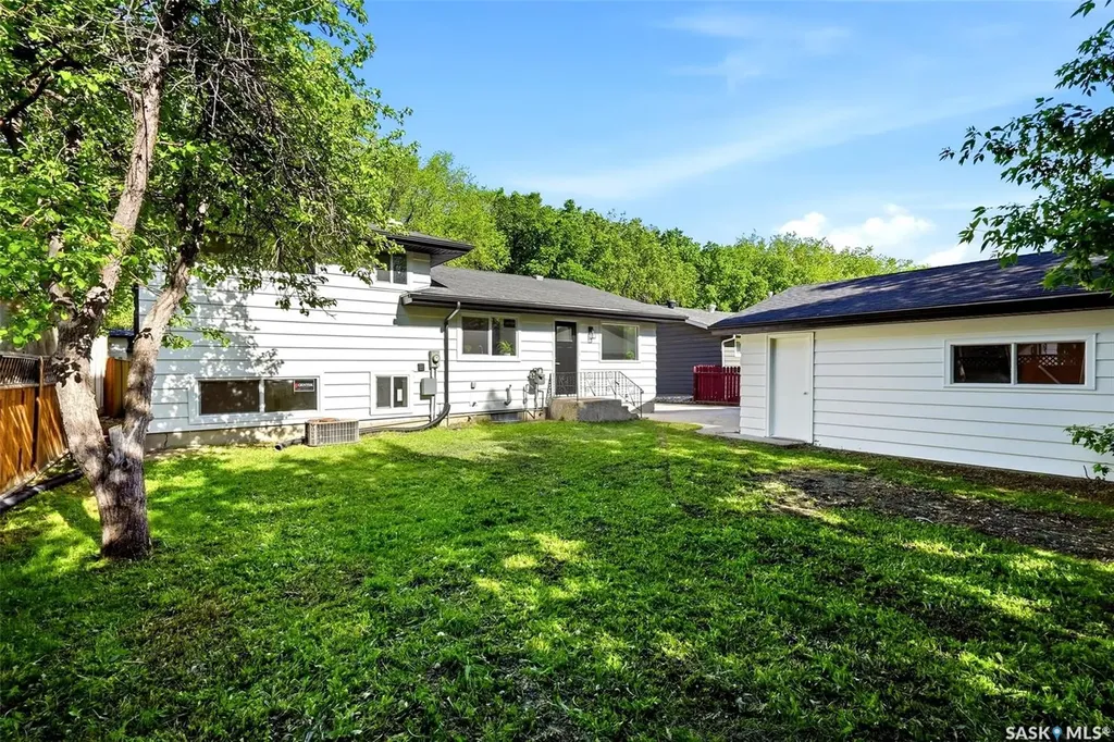 45 Tibbits Road Regina SK S4S 1N5