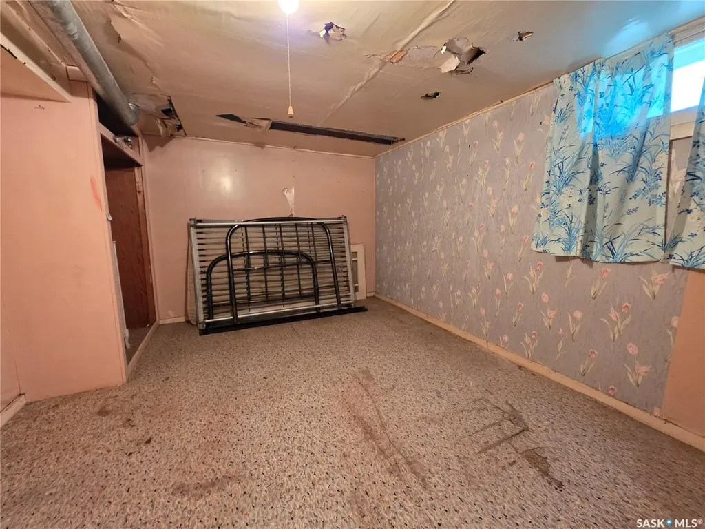 534 1st Avenue NW Swift Current SK S9H 0N6