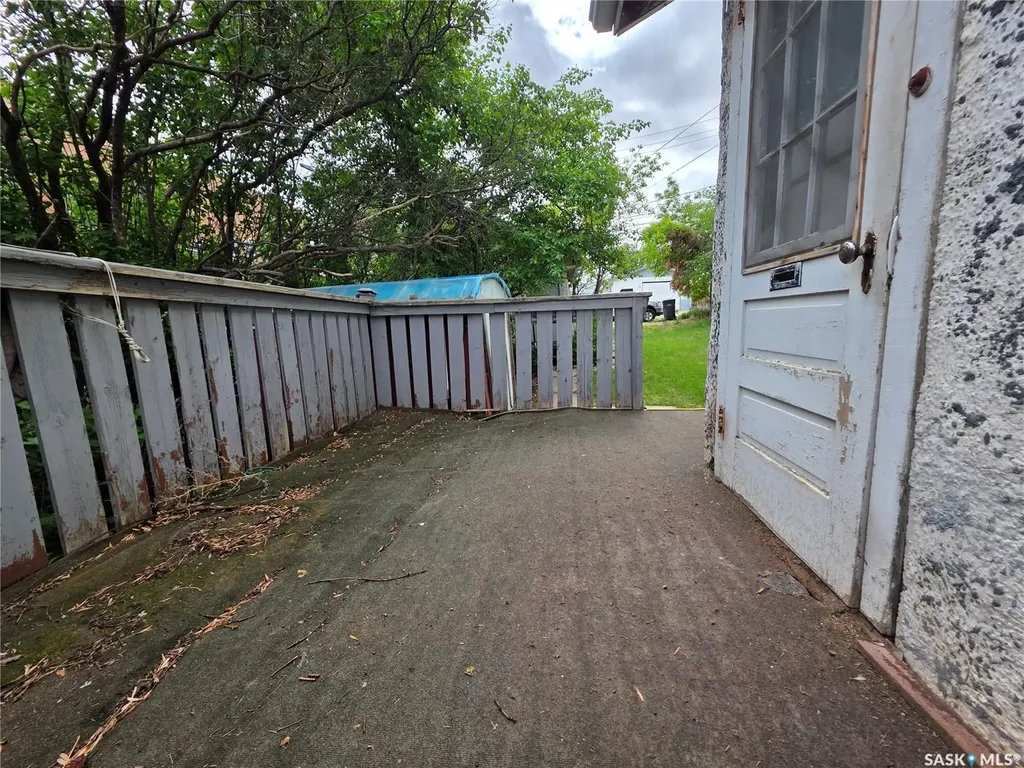534 1st Avenue NW Swift Current SK S9H 0N6
