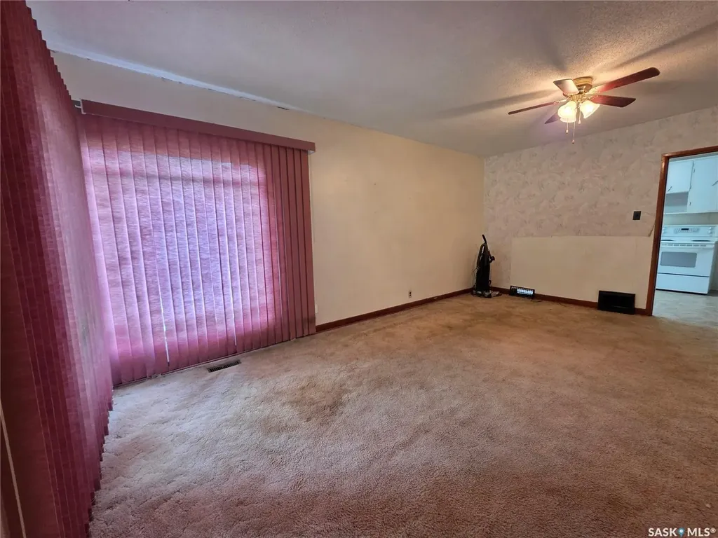 534 1st Avenue NW Swift Current SK S9H 0N6
