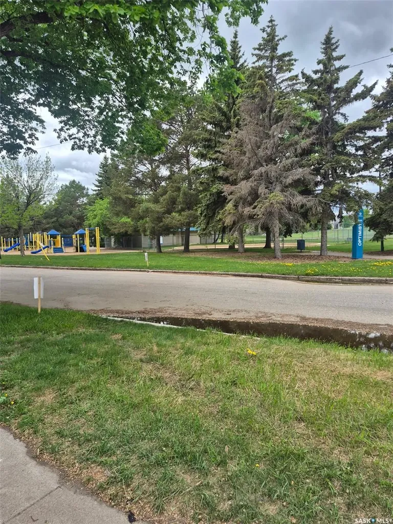 400 J Avenue S Saskatoon SK S7M 2A6