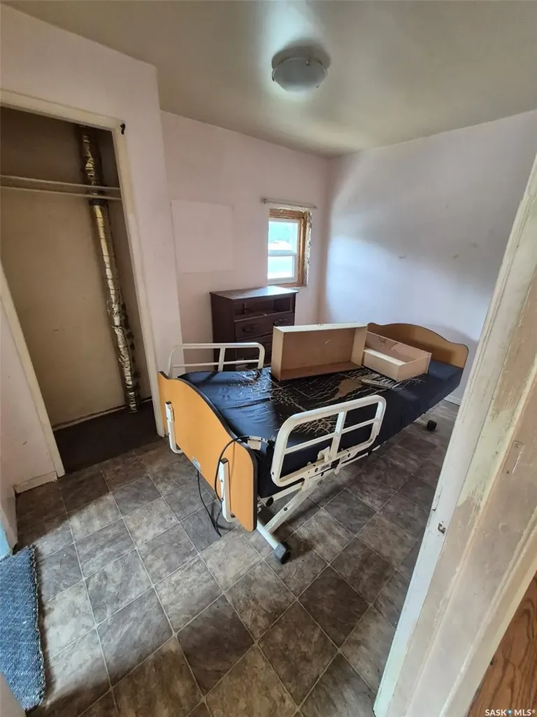 400 J Avenue S Saskatoon SK S7M 2A6