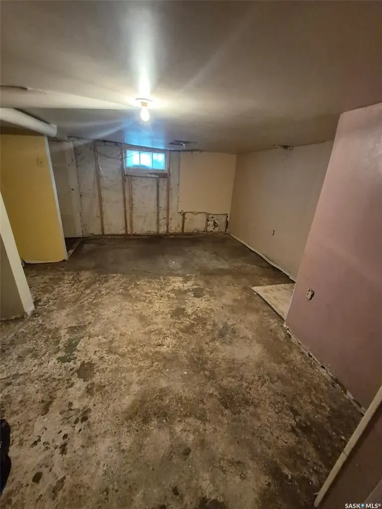 400 J Avenue S Saskatoon SK S7M 2A6