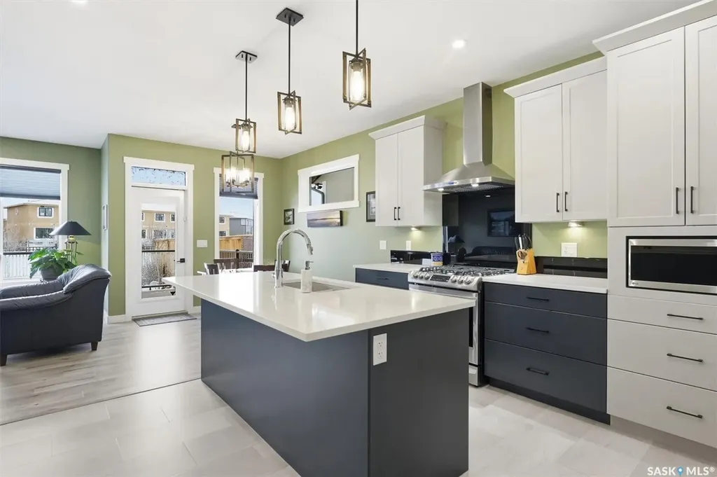 132 Forsey Avenue Saskatoon SK S7W 0Z6
