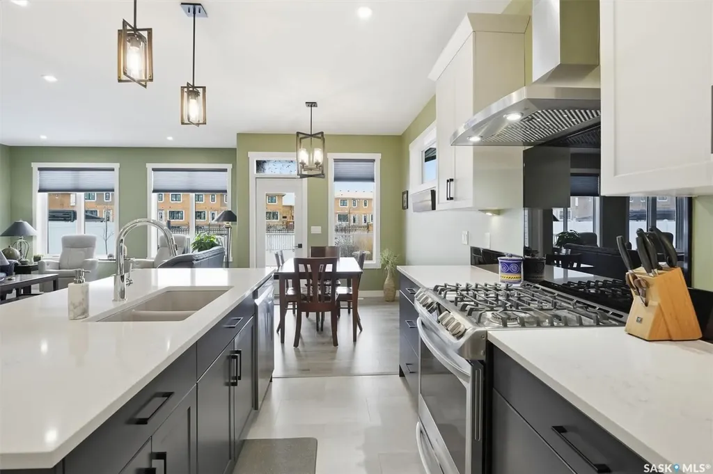 132 Forsey Avenue Saskatoon SK S7W 0Z6