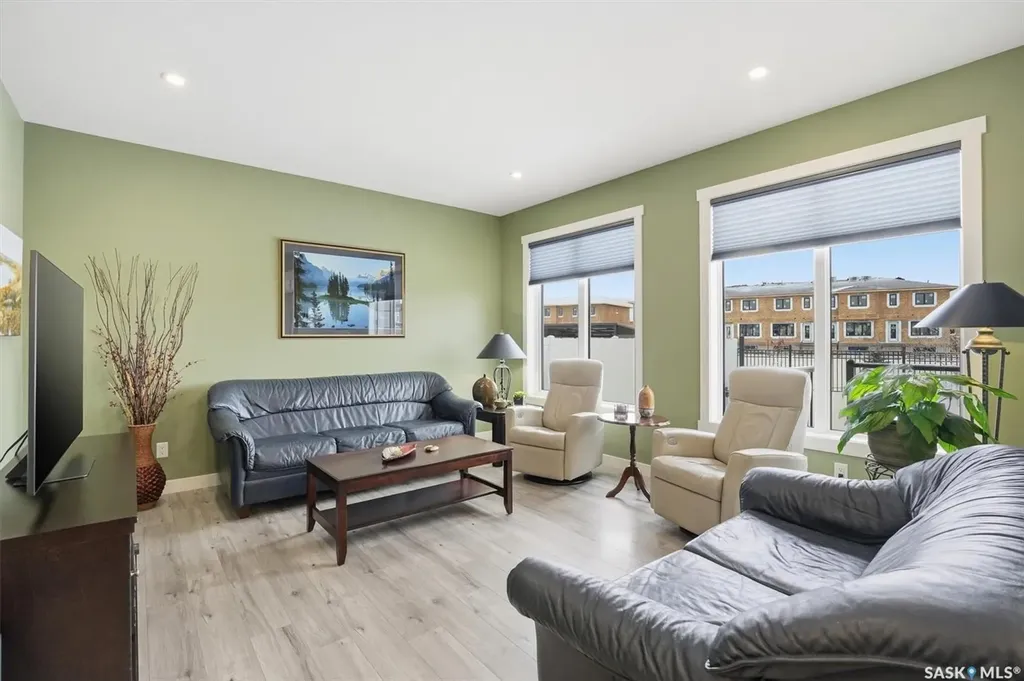 132 Forsey Avenue Saskatoon SK S7W 0Z6