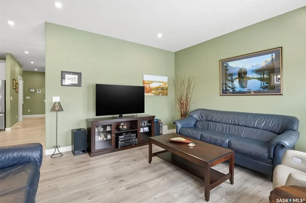 132 Forsey Avenue Saskatoon SK S7W 0Z6