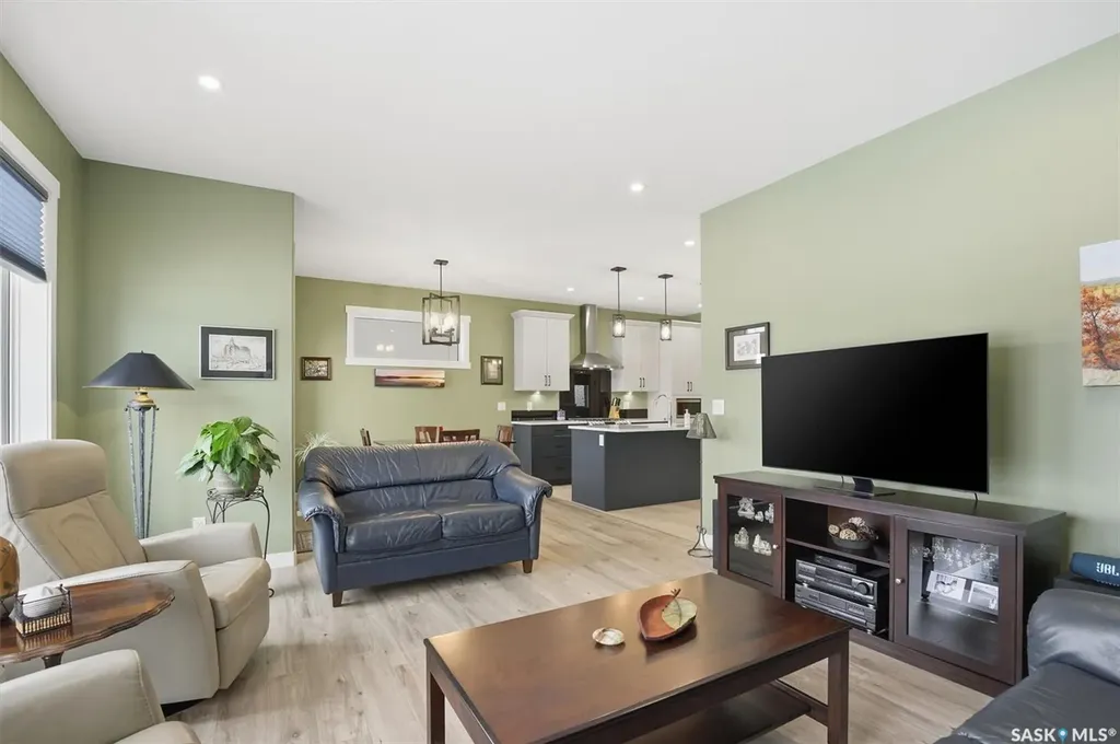 132 Forsey Avenue Saskatoon SK S7W 0Z6