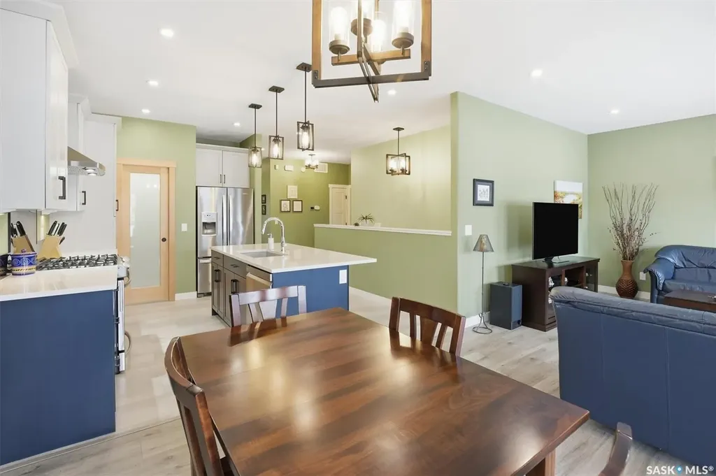 132 Forsey Avenue Saskatoon SK S7W 0Z6
