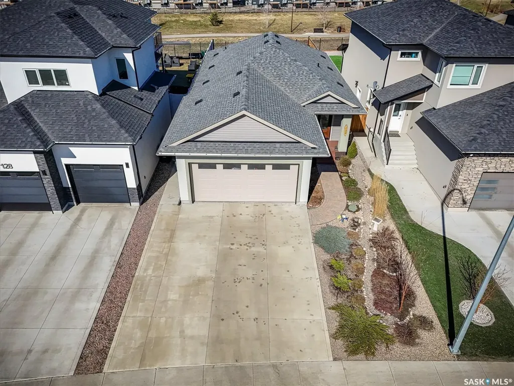 132 Forsey Avenue Saskatoon SK S7W 0Z6