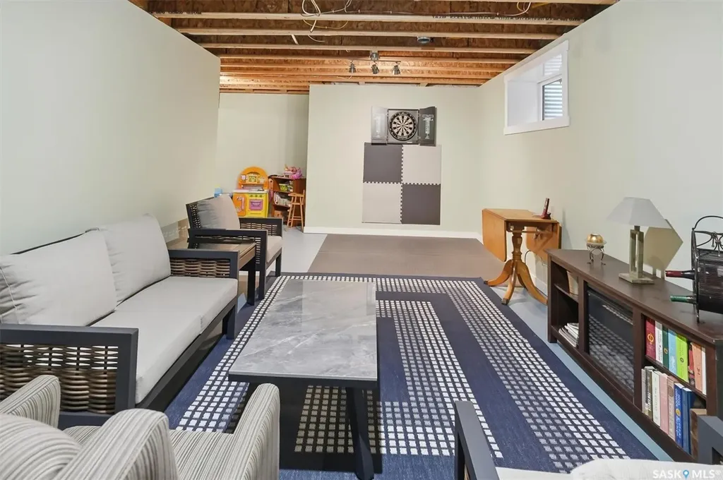 132 Forsey Avenue Saskatoon SK S7W 0Z6
