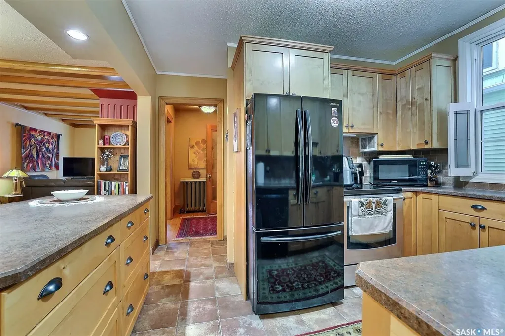 2834 Rae Street Regina SK S4S 1R3