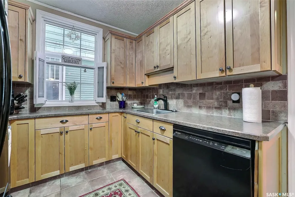 2834 Rae Street Regina SK S4S 1R3