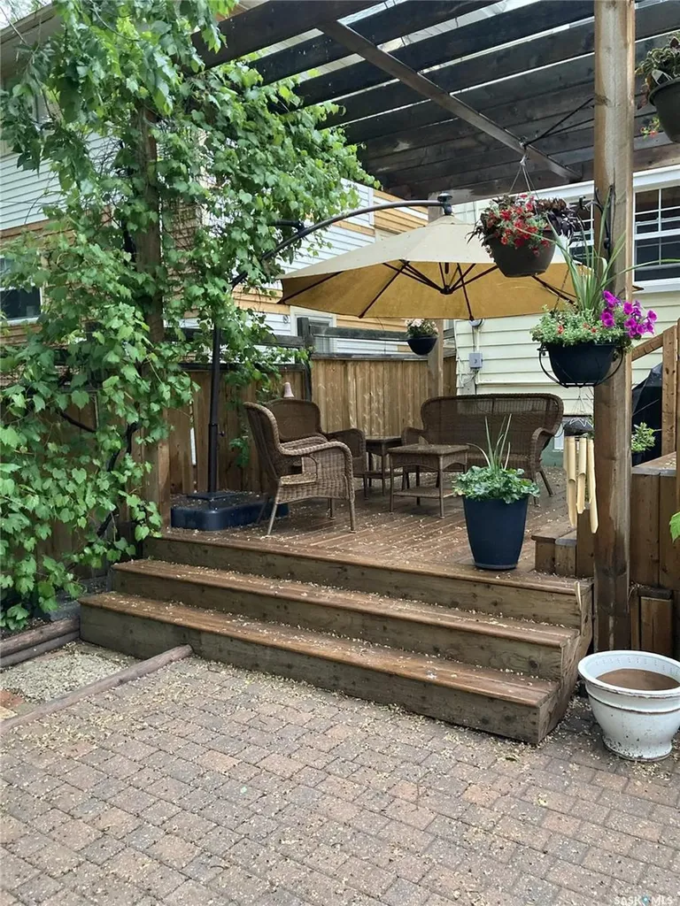 2834 Rae Street Regina SK S4S 1R3