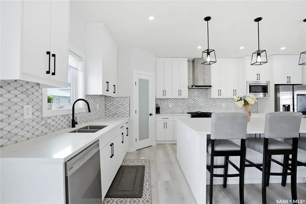 271 Dziadyk Manor Saskatoon SK S7V 1M5