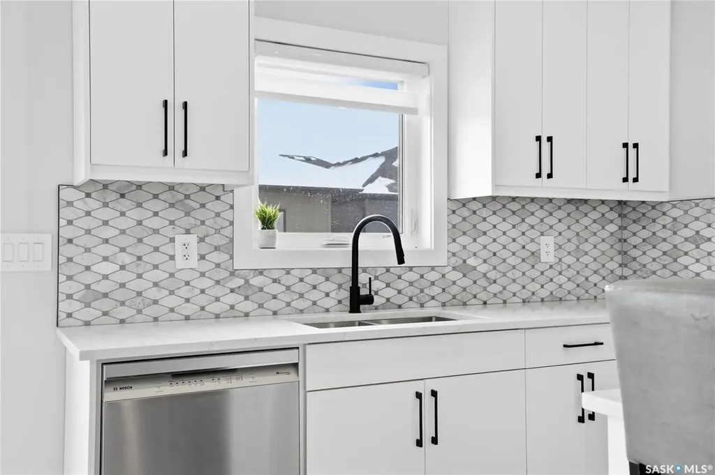 271 Dziadyk Manor Saskatoon SK S7V 1M5
