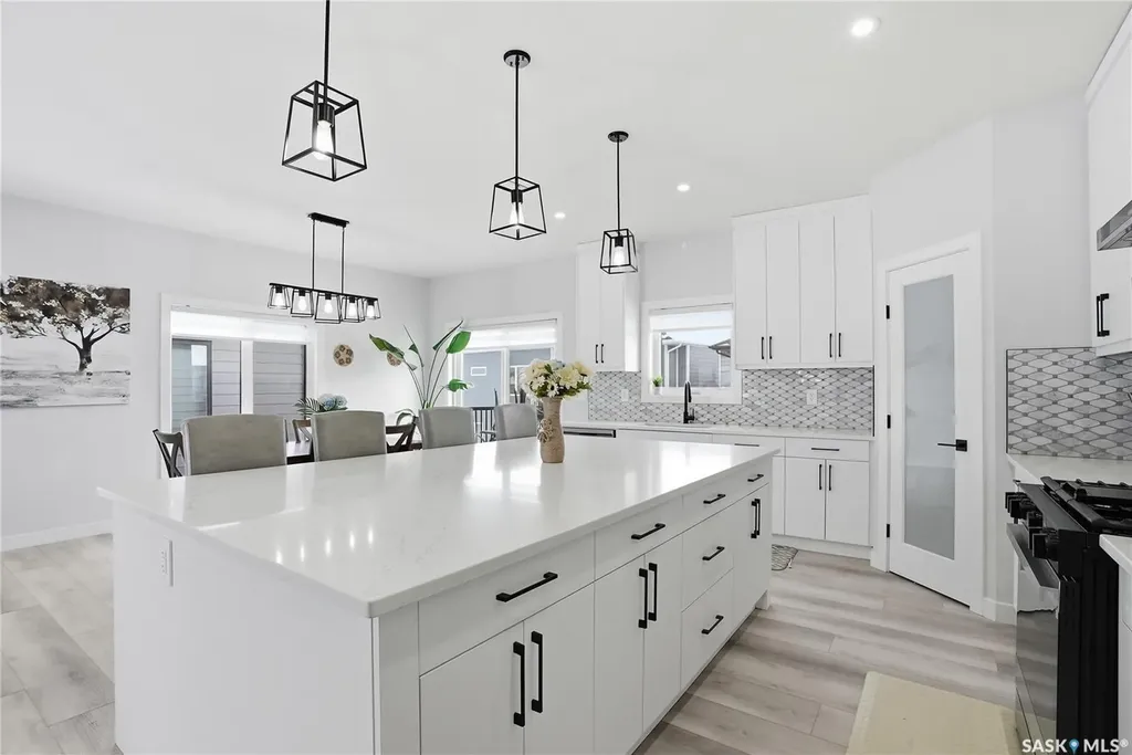 271 Dziadyk Manor Saskatoon SK S7V 1M5