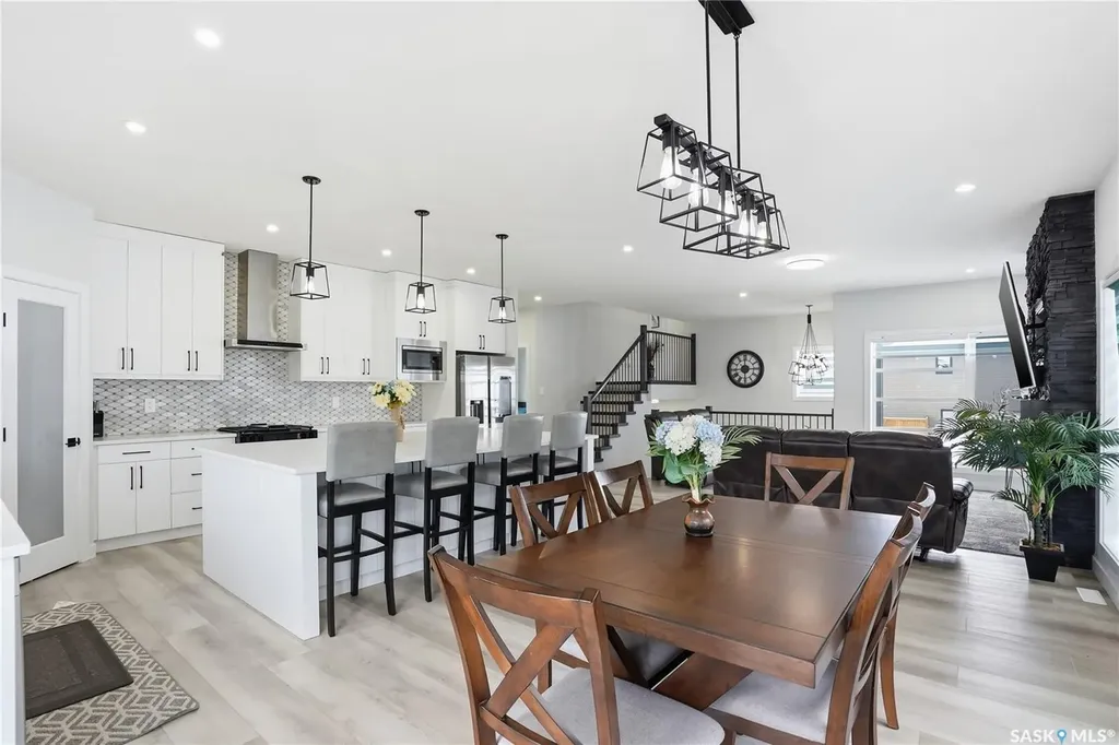 271 Dziadyk Manor Saskatoon SK S7V 1M5