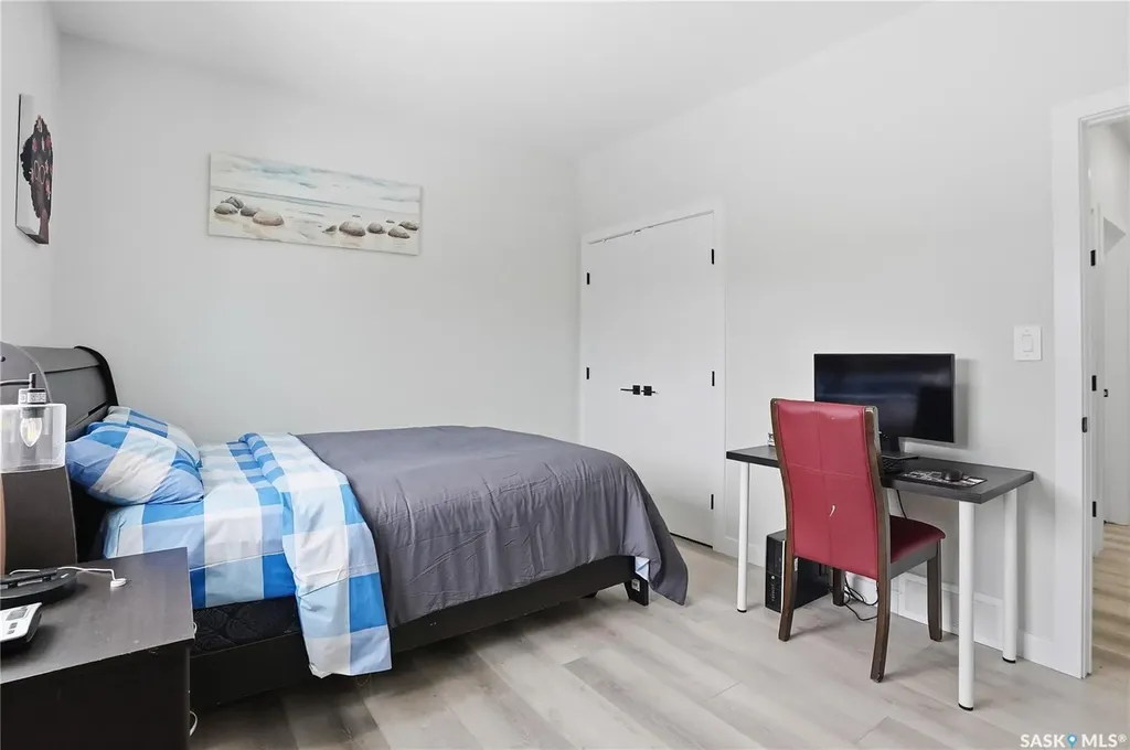 271 Dziadyk Manor Saskatoon SK S7V 1M5