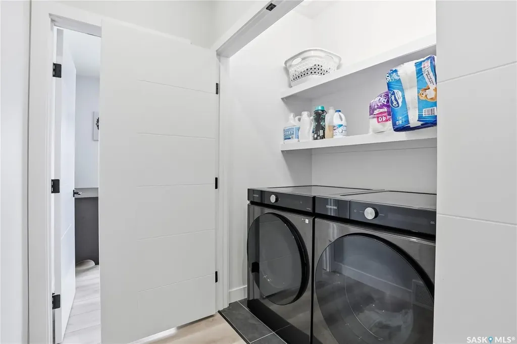 271 Dziadyk Manor Saskatoon SK S7V 1M5