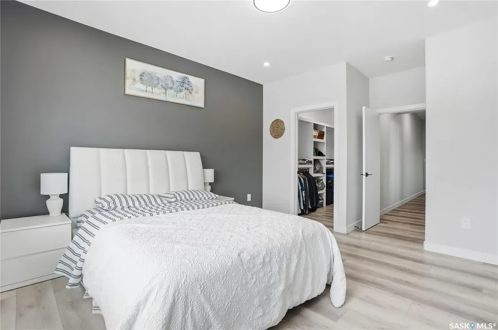 271 Dziadyk Manor Saskatoon SK S7V 1M5
