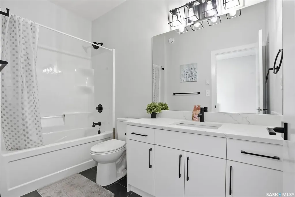 271 Dziadyk Manor Saskatoon SK S7V 1M5