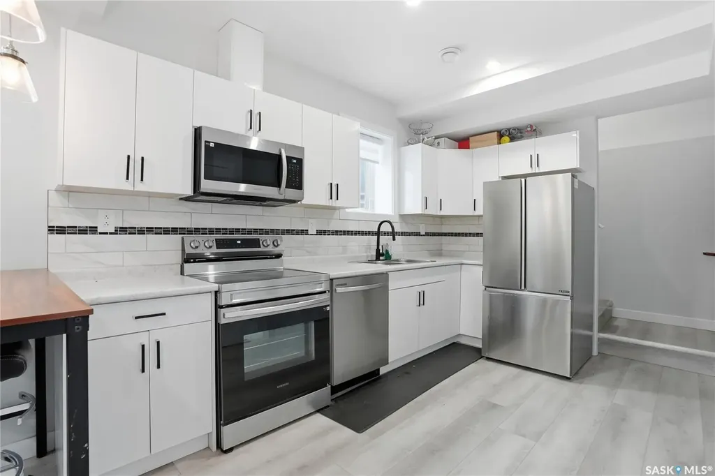 271 Dziadyk Manor Saskatoon SK S7V 1M5
