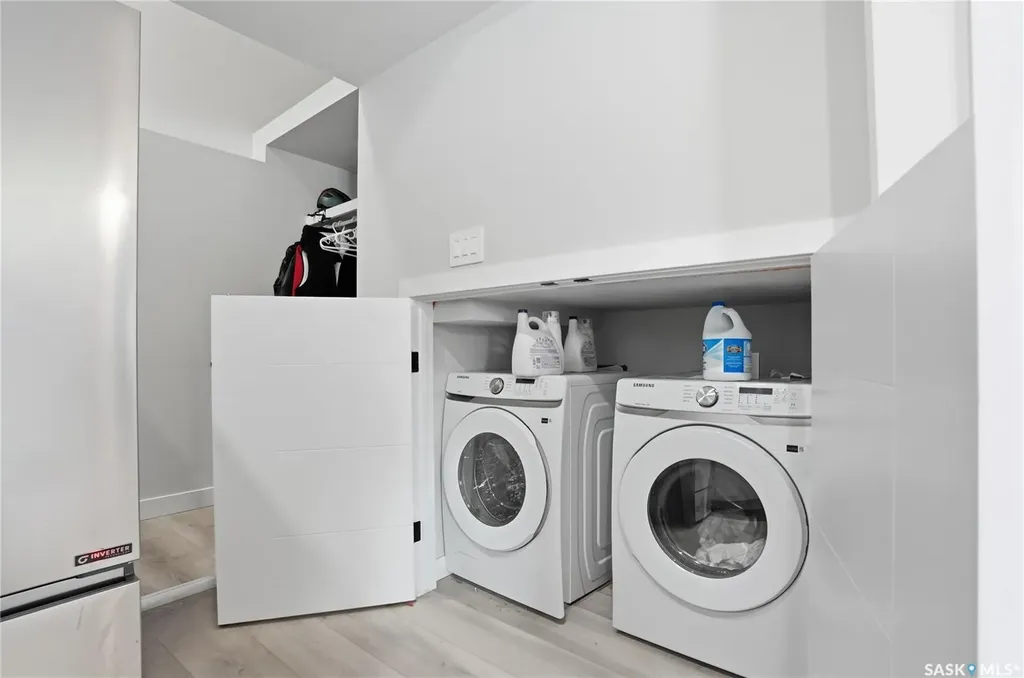 271 Dziadyk Manor Saskatoon SK S7V 1M5