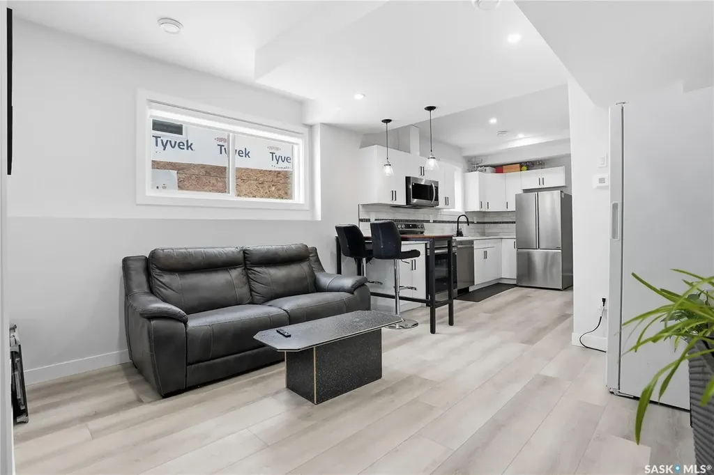 271 Dziadyk Manor Saskatoon SK S7V 1M5