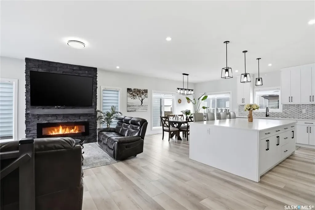 271 Dziadyk Manor Saskatoon SK S7V 1M5