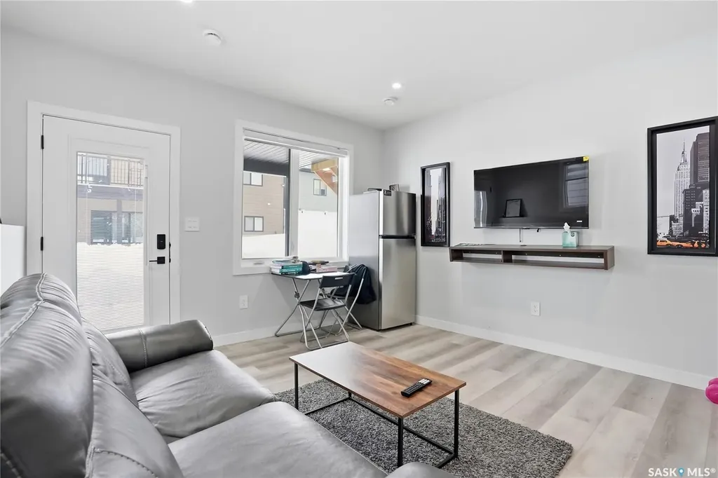 271 Dziadyk Manor Saskatoon SK S7V 1M5