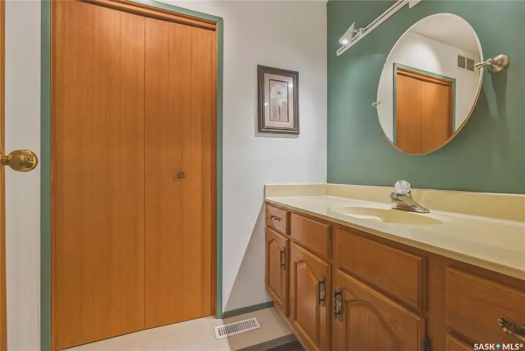 66 Beaver Ridge Road Corman Park Rm No. 344 SK S7K 3G8
