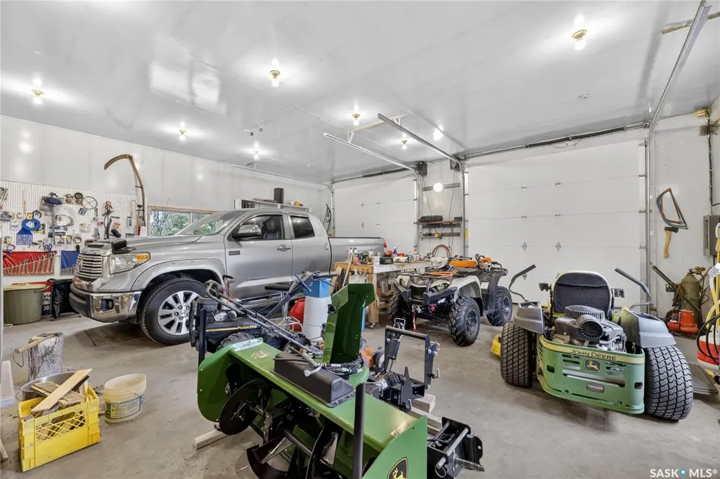 66 Beaver Ridge Road Corman Park Rm No. 344 SK S7K 3G8