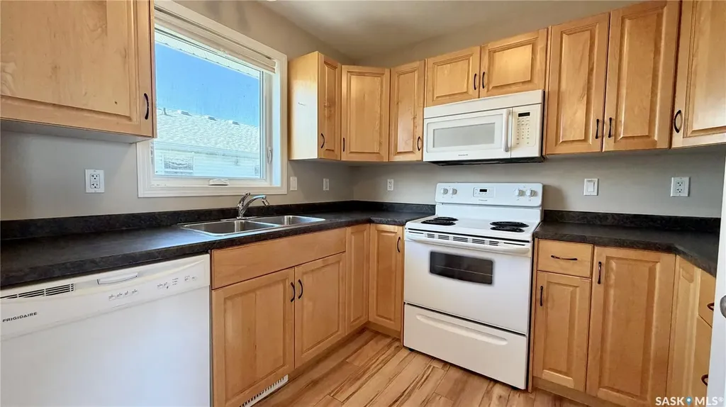 200 Hiebert Crescent Martensville SK S0K 2T2