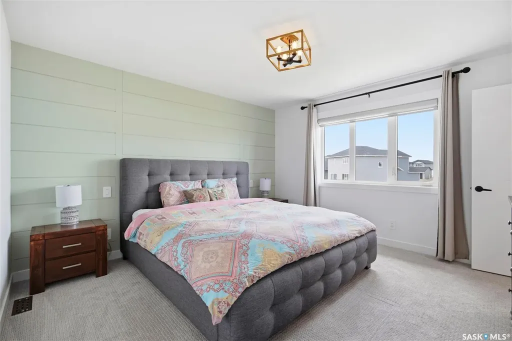 302 Chelsom Manor Saskatoon SK S7V 1R3