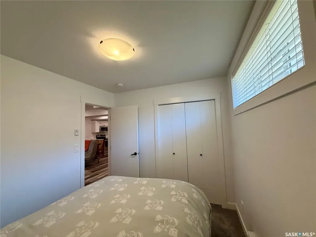 302 Chelsom Manor Saskatoon SK S7V 1R3