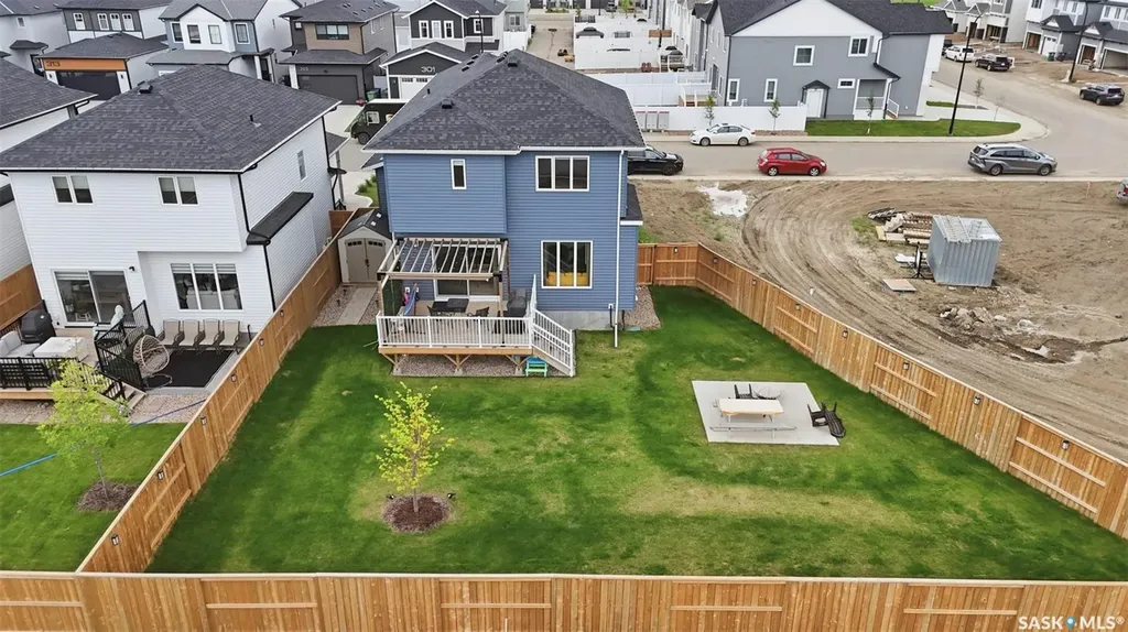 302 Chelsom Manor Saskatoon SK S7V 1R3