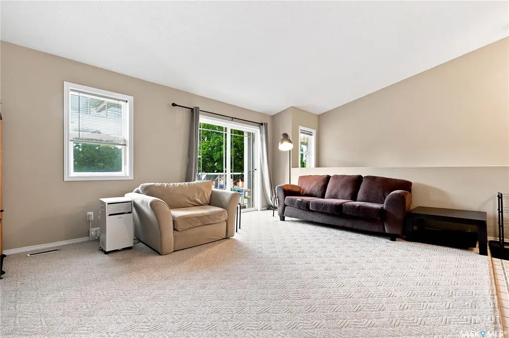 141 105th Street W Saskatoon SK S7N 1N3
