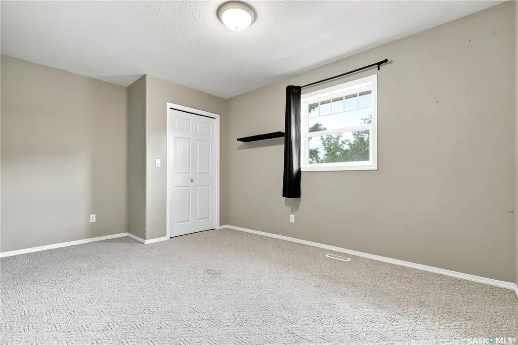 141 105th Street W Saskatoon SK S7N 1N3