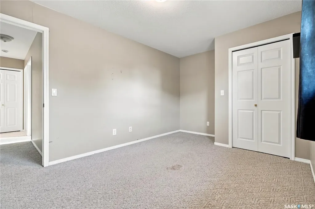 141 105th Street W Saskatoon SK S7N 1N3