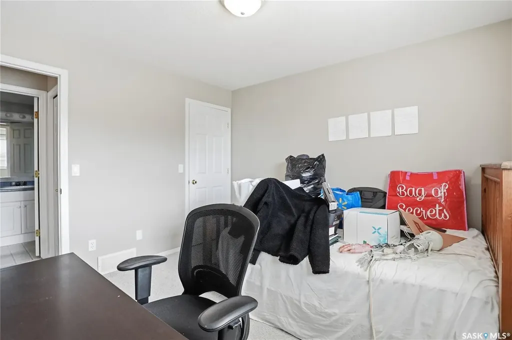 141 105th Street W Saskatoon SK S7N 1N3