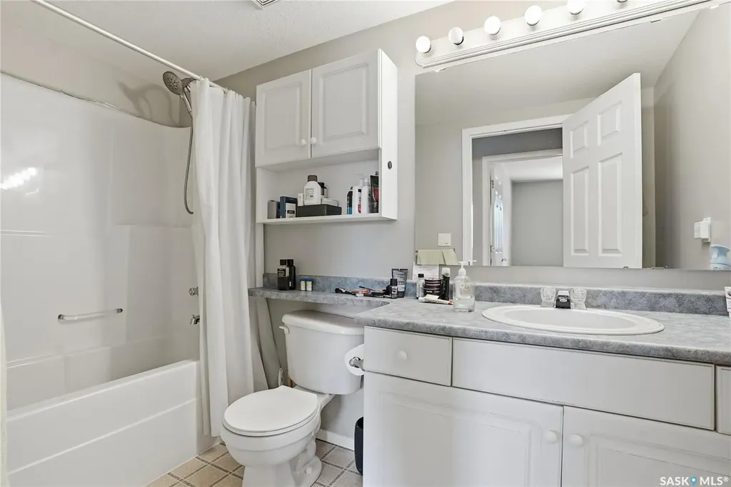 141 105th Street W Saskatoon SK S7N 1N3