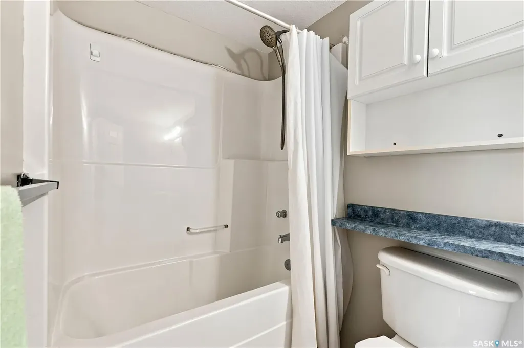 141 105th Street W Saskatoon SK S7N 1N3