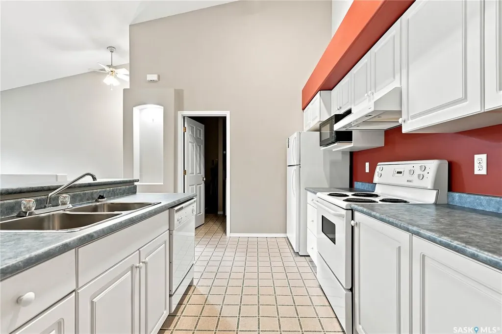 141 105th Street W Saskatoon SK S7N 1N3